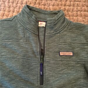 Vineyard Vines woman’s marled green shep shirt sweatshirt